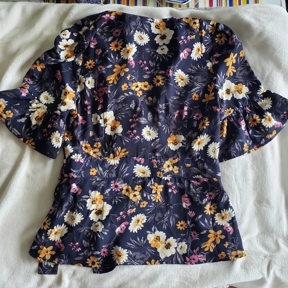 JOA Short Ruffle Sleeve Floral Wrap Blouse - Picture 3 of 4